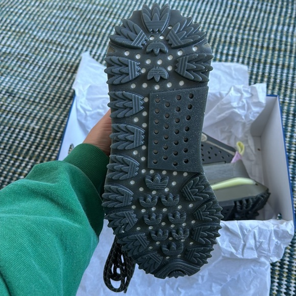 Pharrell Humanrace Adidas sneakers size 39.5 - Picture 7 of 10